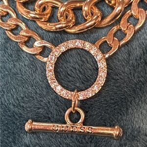 Beautiful Guess necklace!